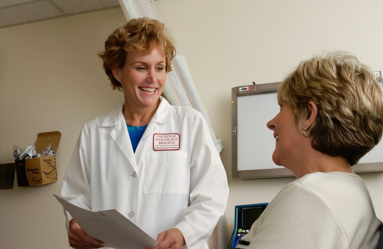Clinic website design — a modern, well-equipped medical room